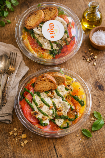 Caprese Gigi's : tomates et mozzarella, vinaigrette