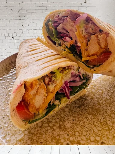 Wrap poulet panko Gigi's avec chou rouge et avocat